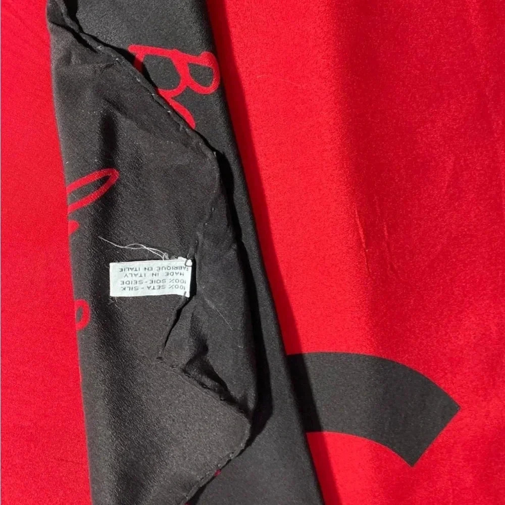 Chanel 100% Silk Scarf, “Bravo le Japon!" - Picture 6 of 6